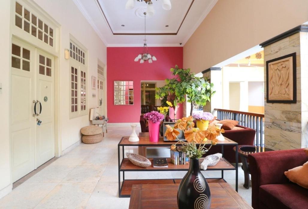 Le Krasak Boutique Hotel Yogyakarta Buitenkant foto