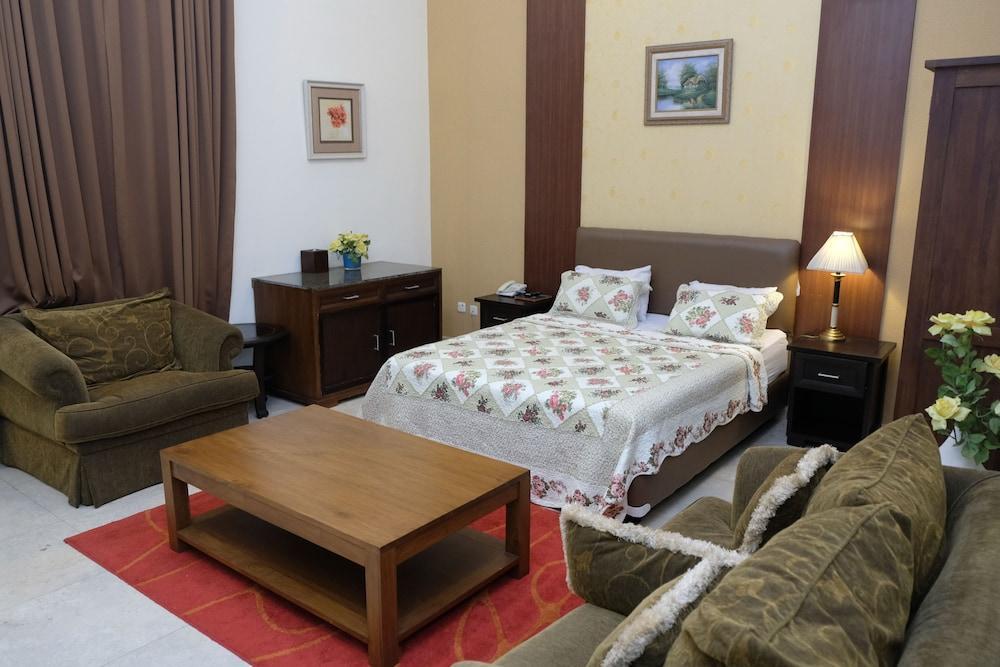 Le Krasak Boutique Hotel Yogyakarta Buitenkant foto